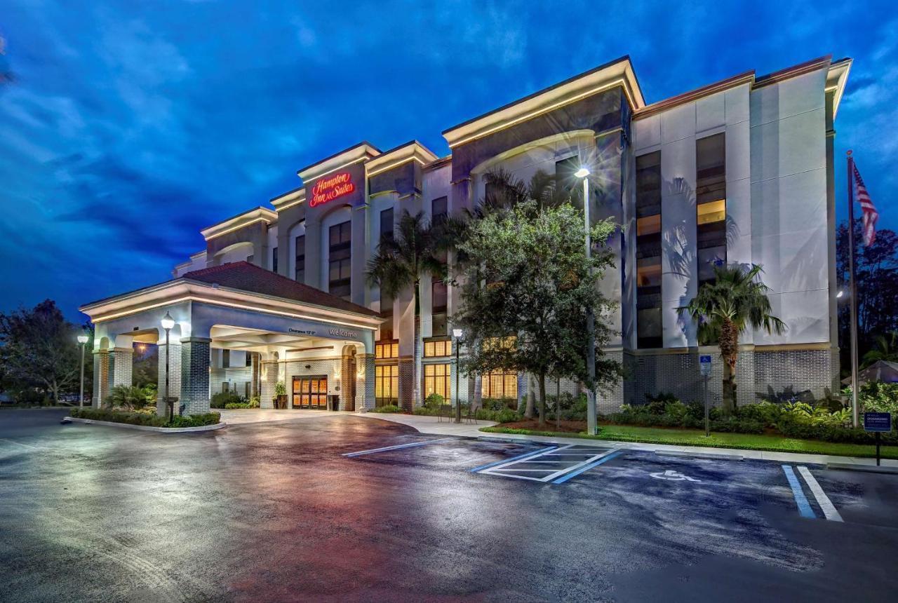 Hampton Inn & Suites Fort Myers Эстеро Экстерьер фото