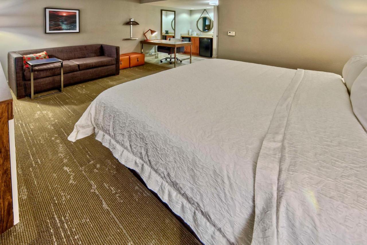 Hampton Inn & Suites Fort Myers Эстеро Экстерьер фото