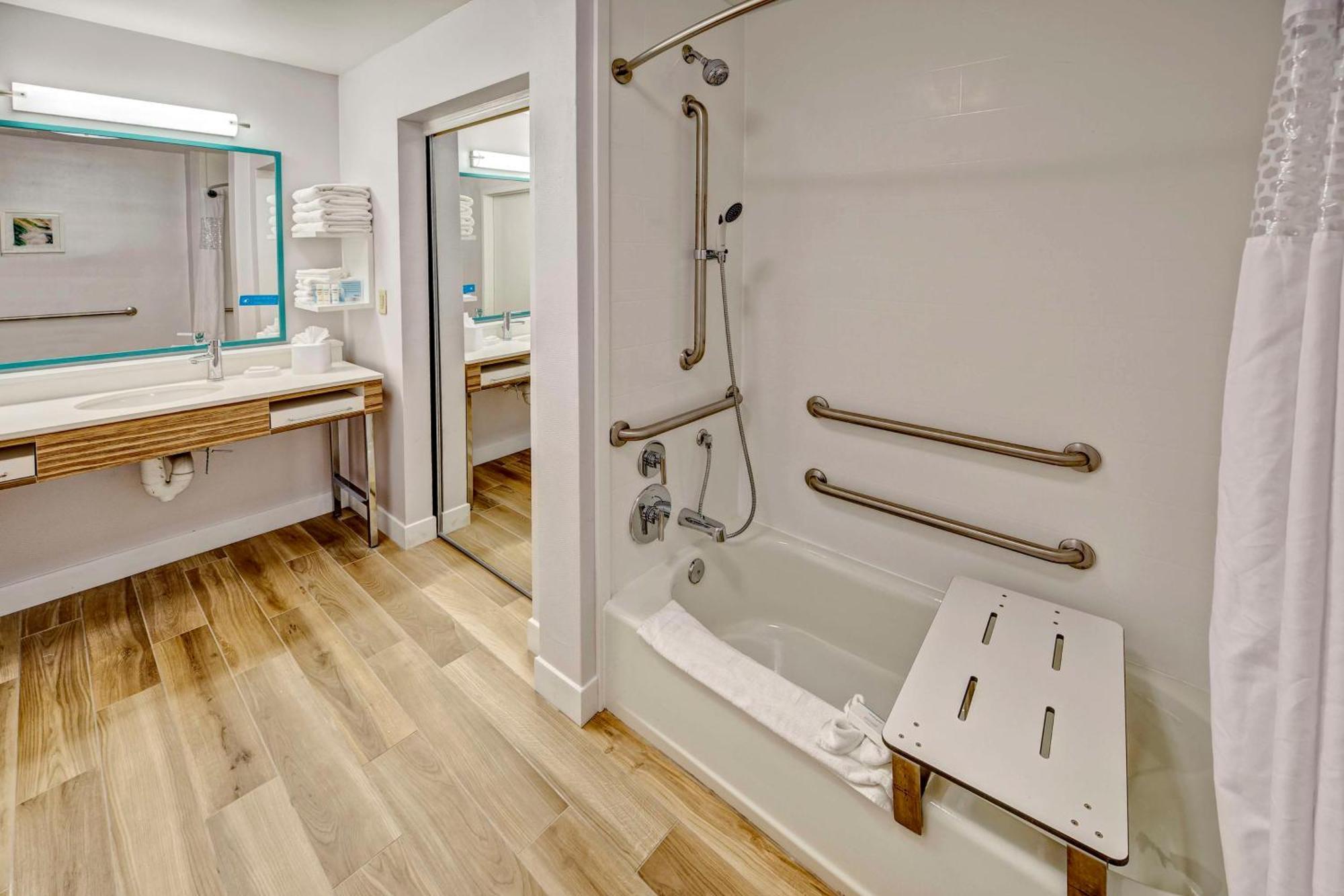 Hampton Inn & Suites Fort Myers Эстеро Экстерьер фото
