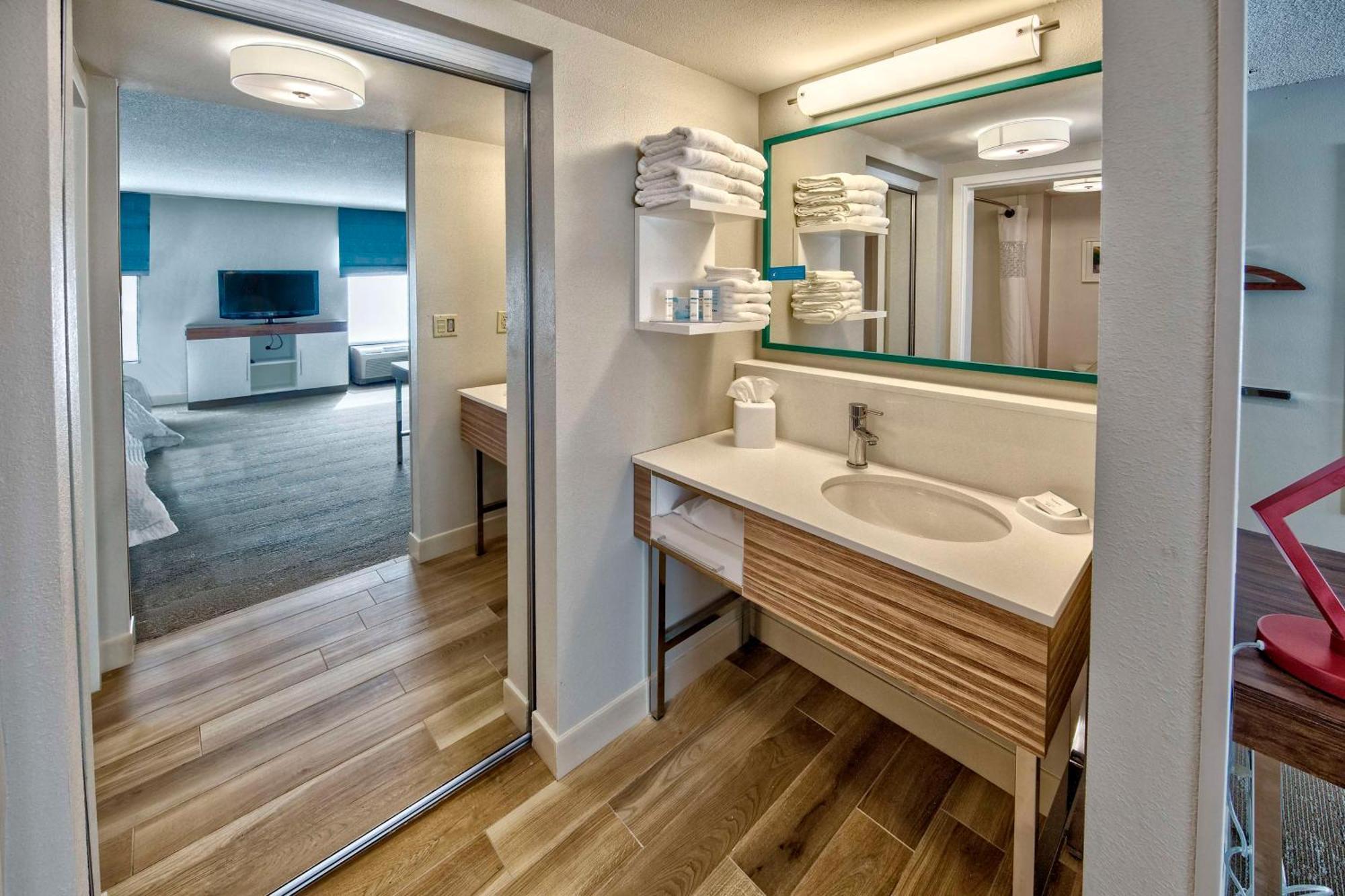 Hampton Inn & Suites Fort Myers Эстеро Экстерьер фото