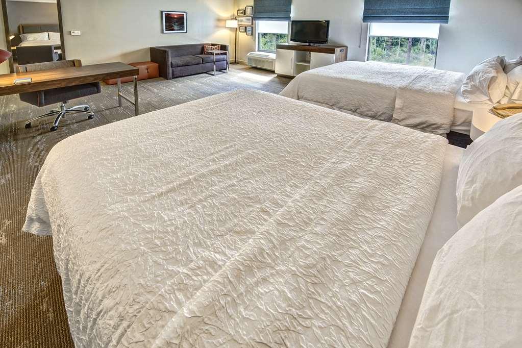 Hampton Inn & Suites Fort Myers Эстеро Номер фото