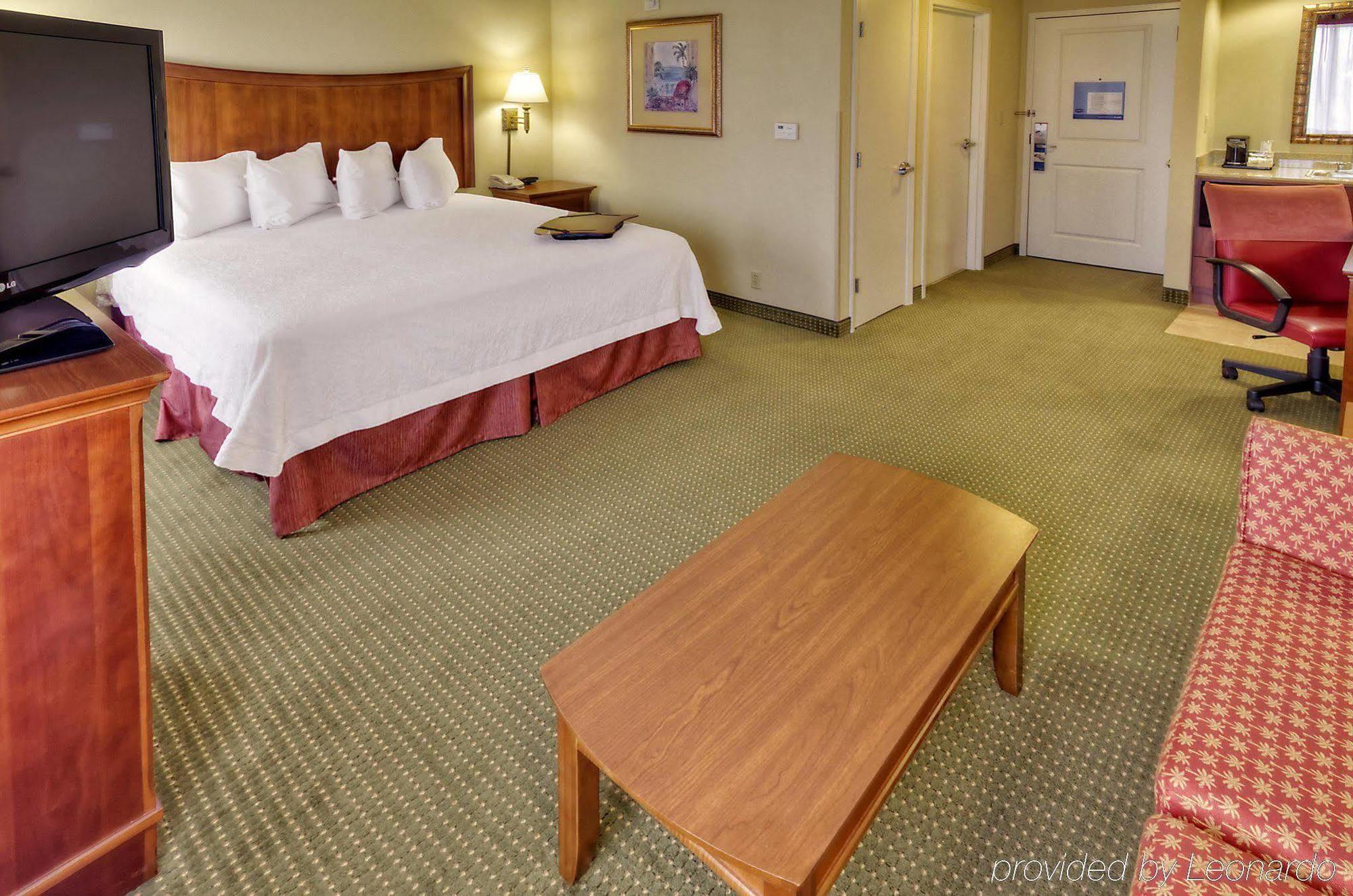 Hampton Inn & Suites Fort Myers Эстеро Экстерьер фото