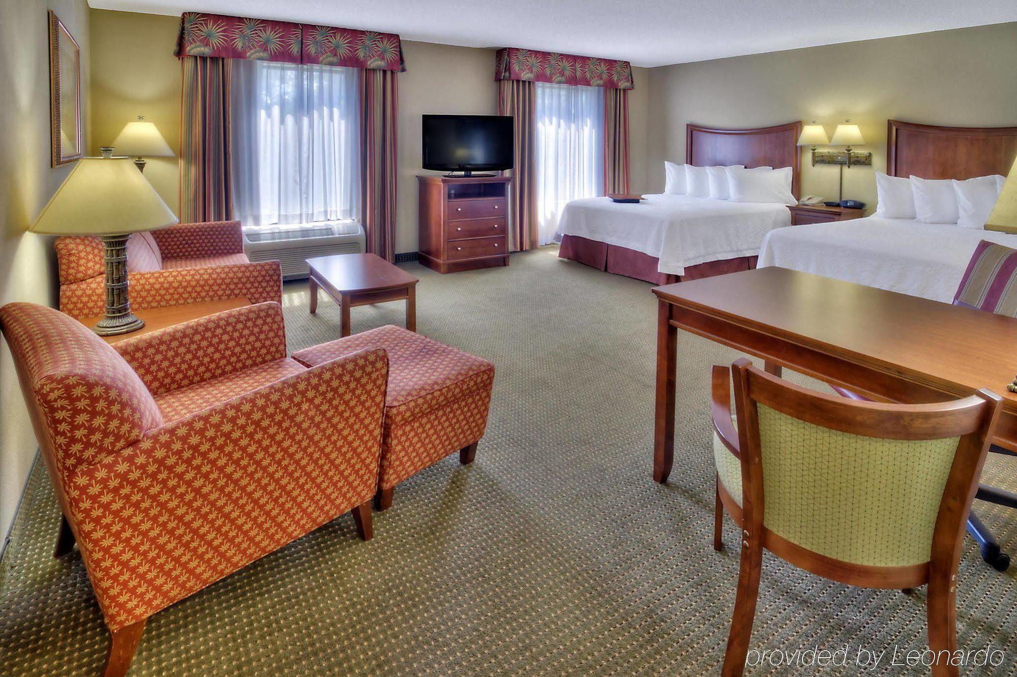 Hampton Inn & Suites Fort Myers Эстеро Экстерьер фото