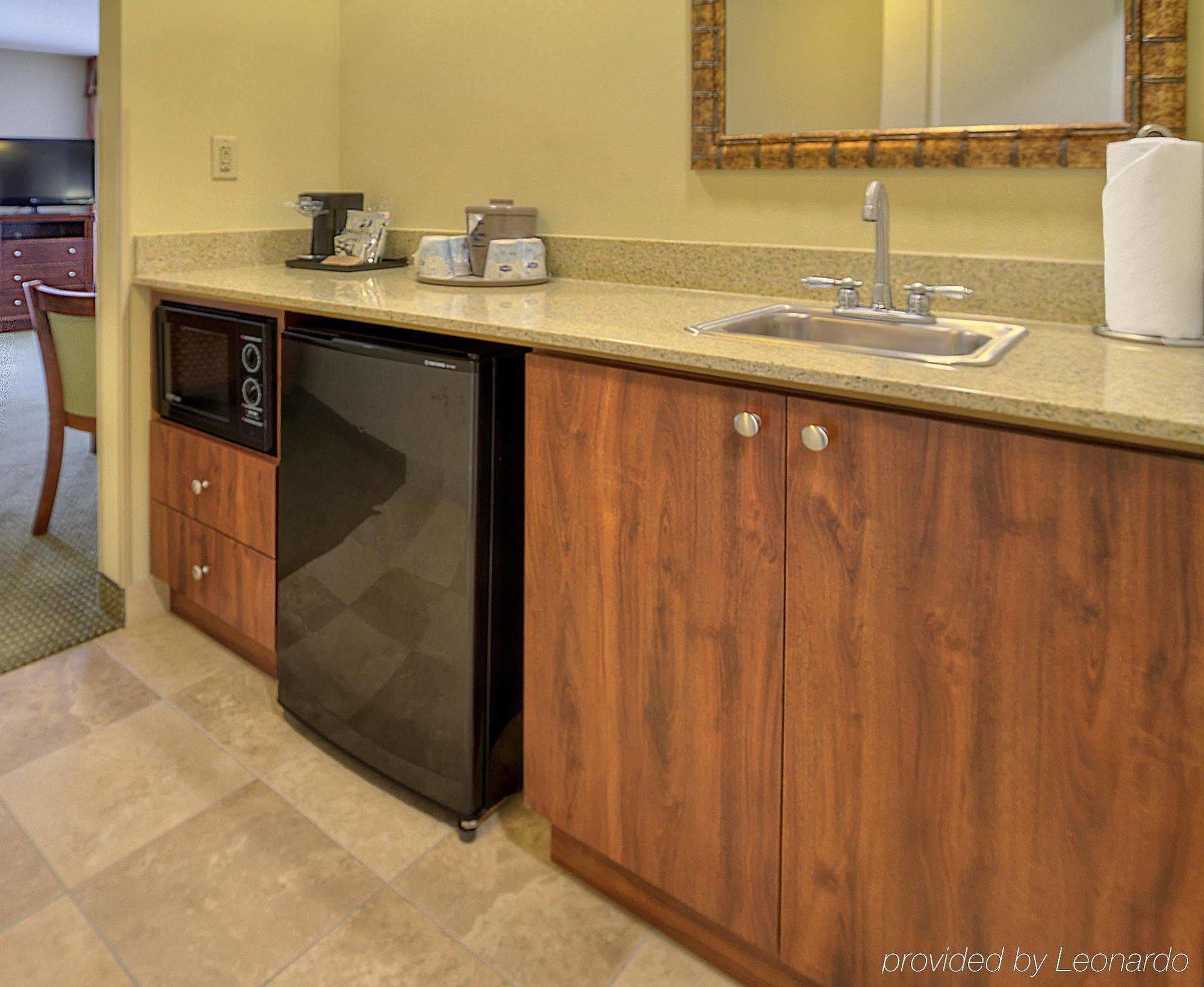 Hampton Inn & Suites Fort Myers Эстеро Экстерьер фото