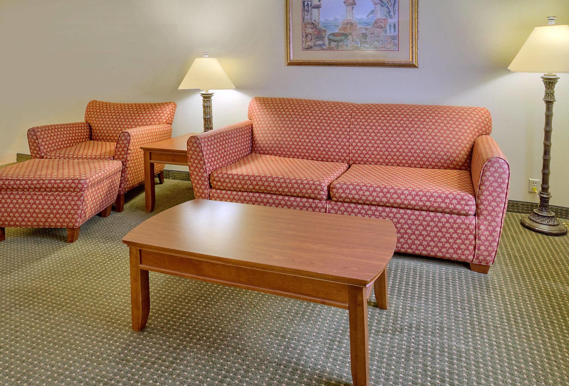Hampton Inn & Suites Fort Myers Эстеро Экстерьер фото